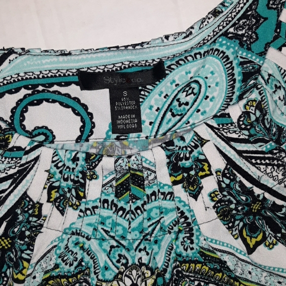 New STYLE & CO pretty Paisley Turquoise Teal Beautiful Versatile blouse - Picture 3 of 8